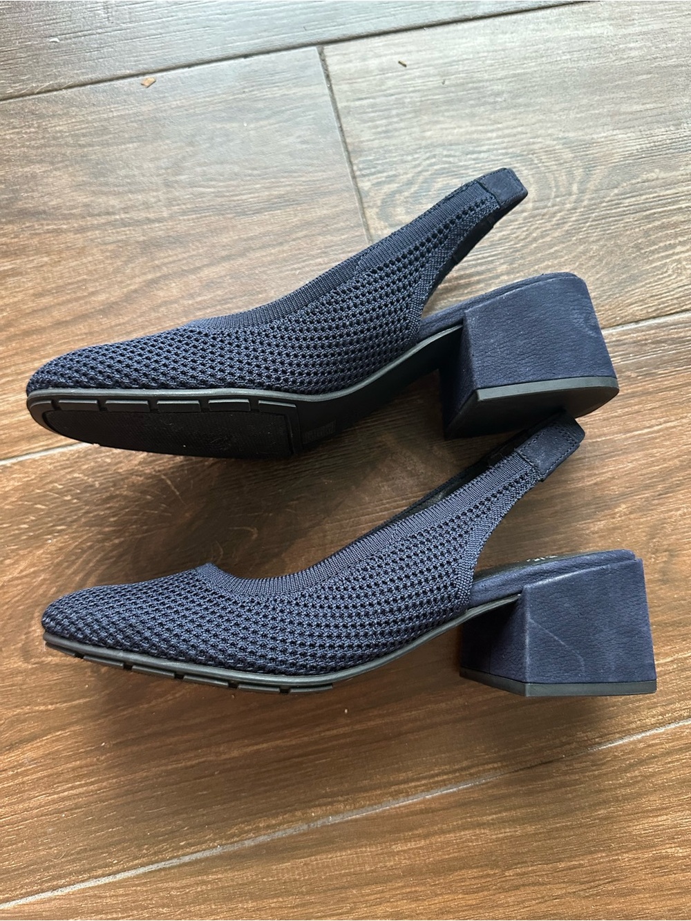Eileen Fisher Navy Blue Yarn Knit Slingback Block Heel Pumps Size 8.5